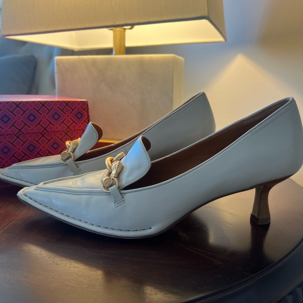 Tory Burch Cream Loafers with Gold Detail